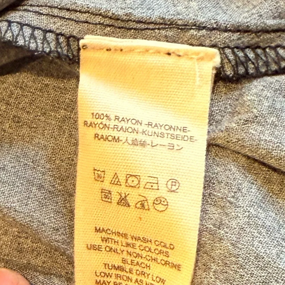 FREE PEOPLE Meadow Lark Black Floral Oversized Tunic Blouse 100% Rayon S-L - Picture 4 of 5